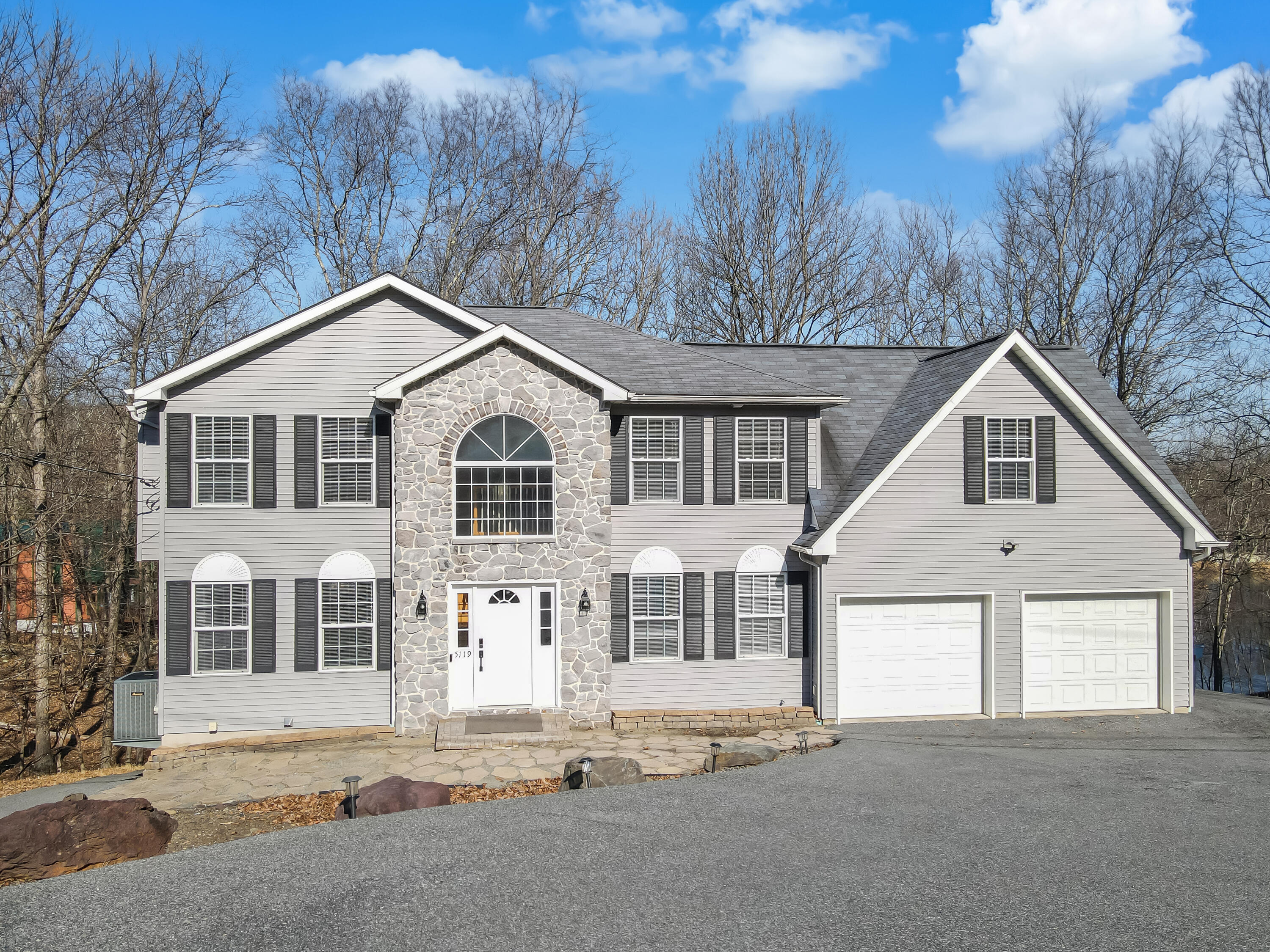 5119 Lake Drive Drive, East Stroudsburg, Pennsylvania image 1