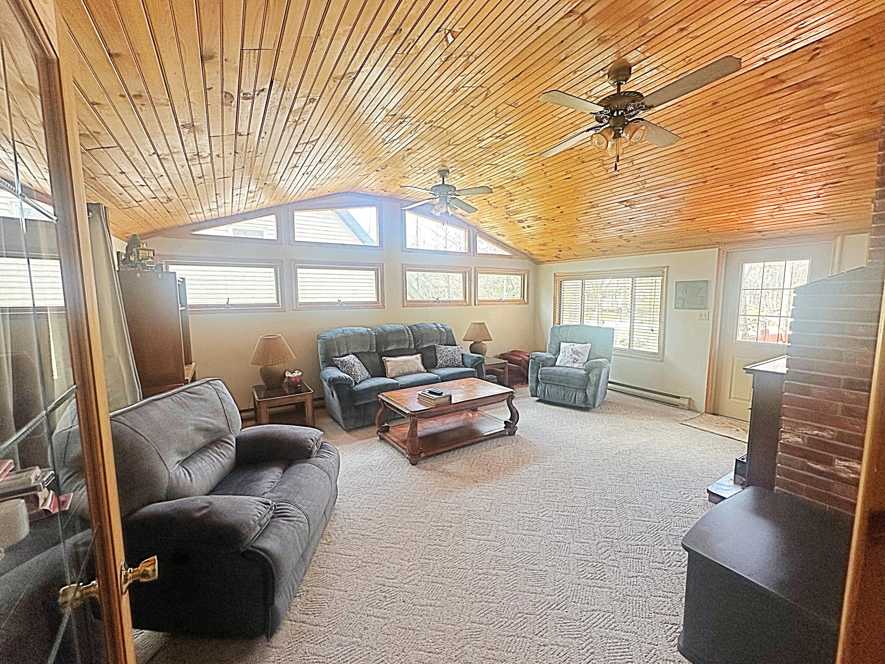 134 Wyalusing Dr, Pocono Lake, Pennsylvania image 6
