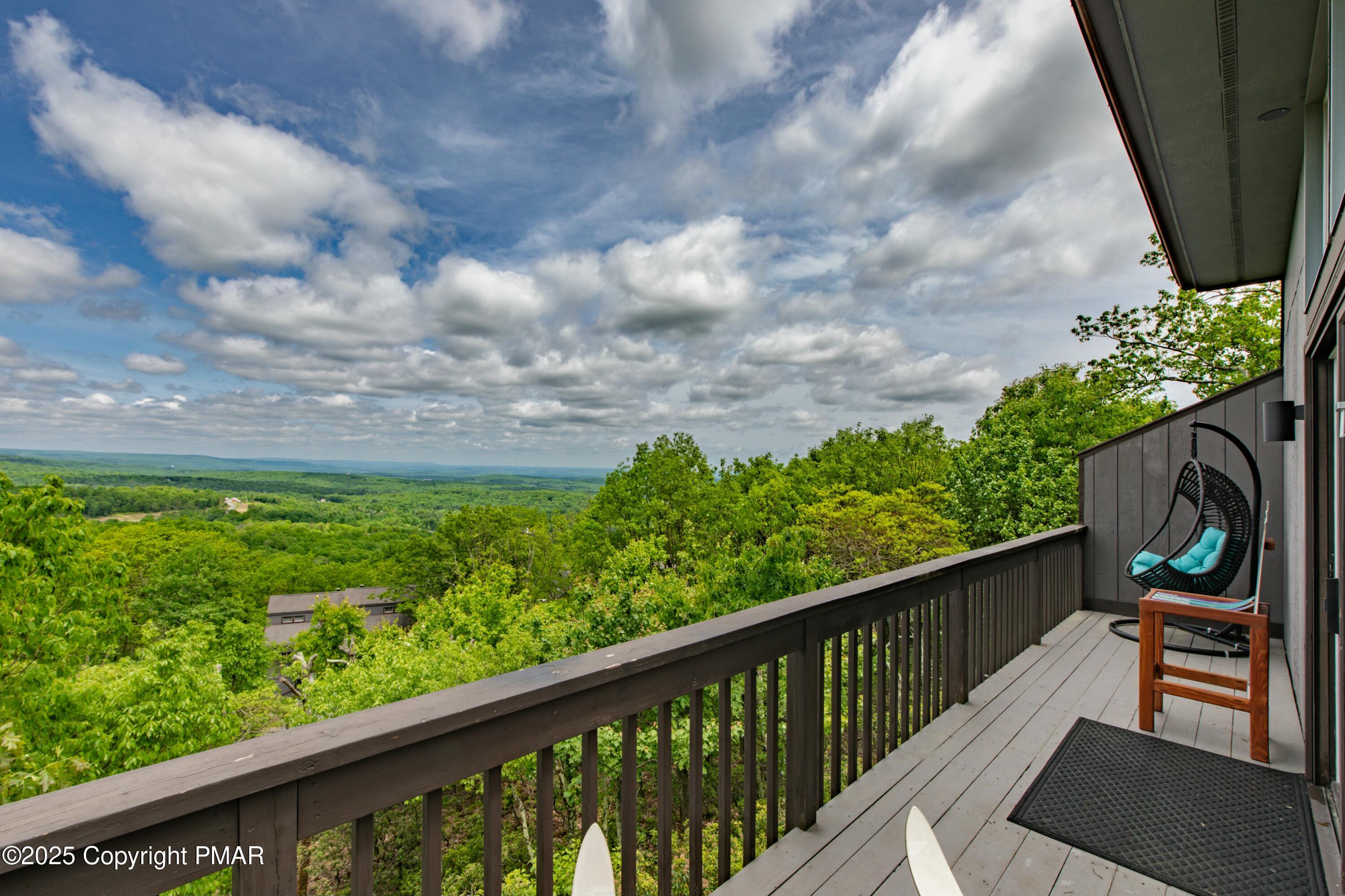 270 Big Pocono Pass, Tannersville, Pennsylvania image 1