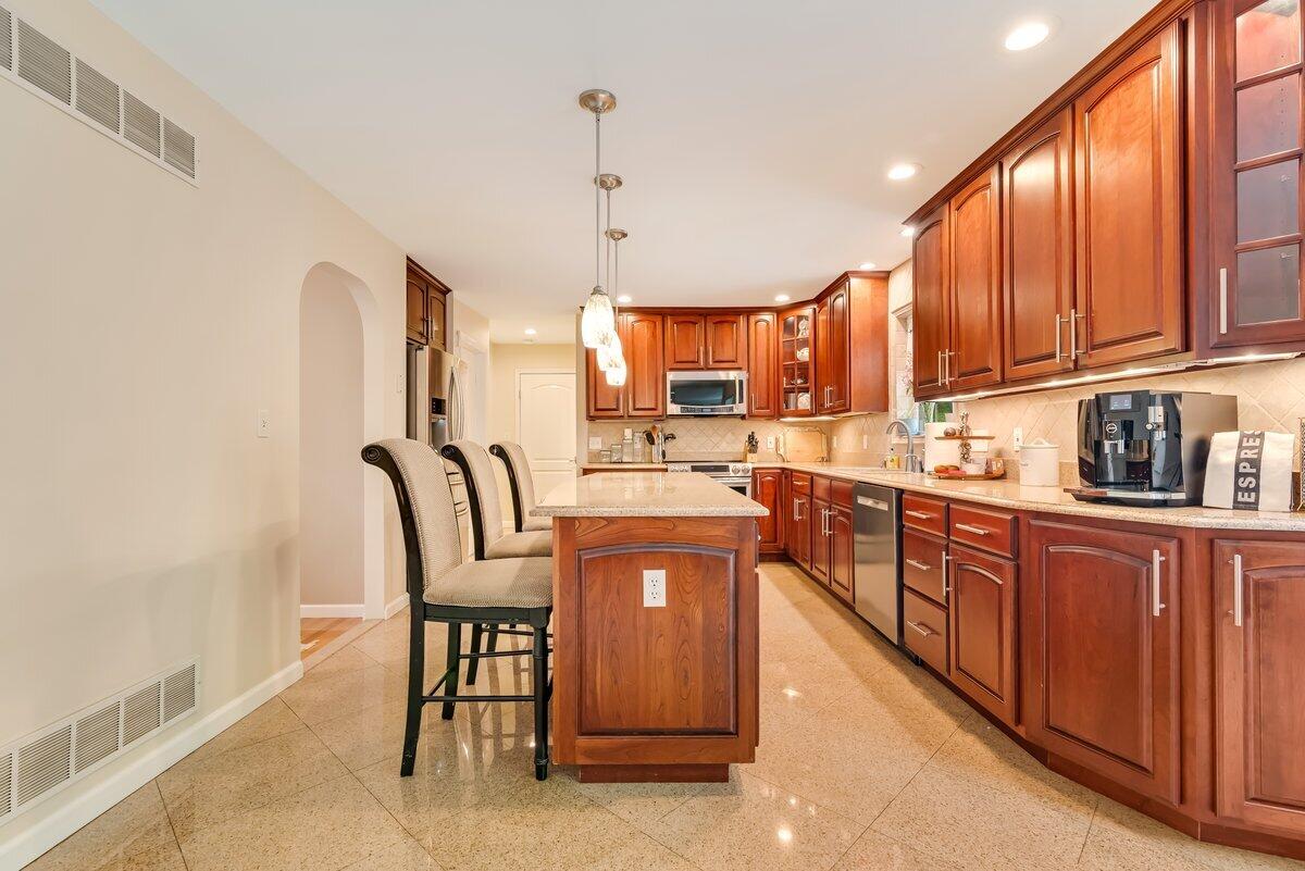 1376 Buck Ridge Drive, Stroudsburg, Pennsylvania image 17