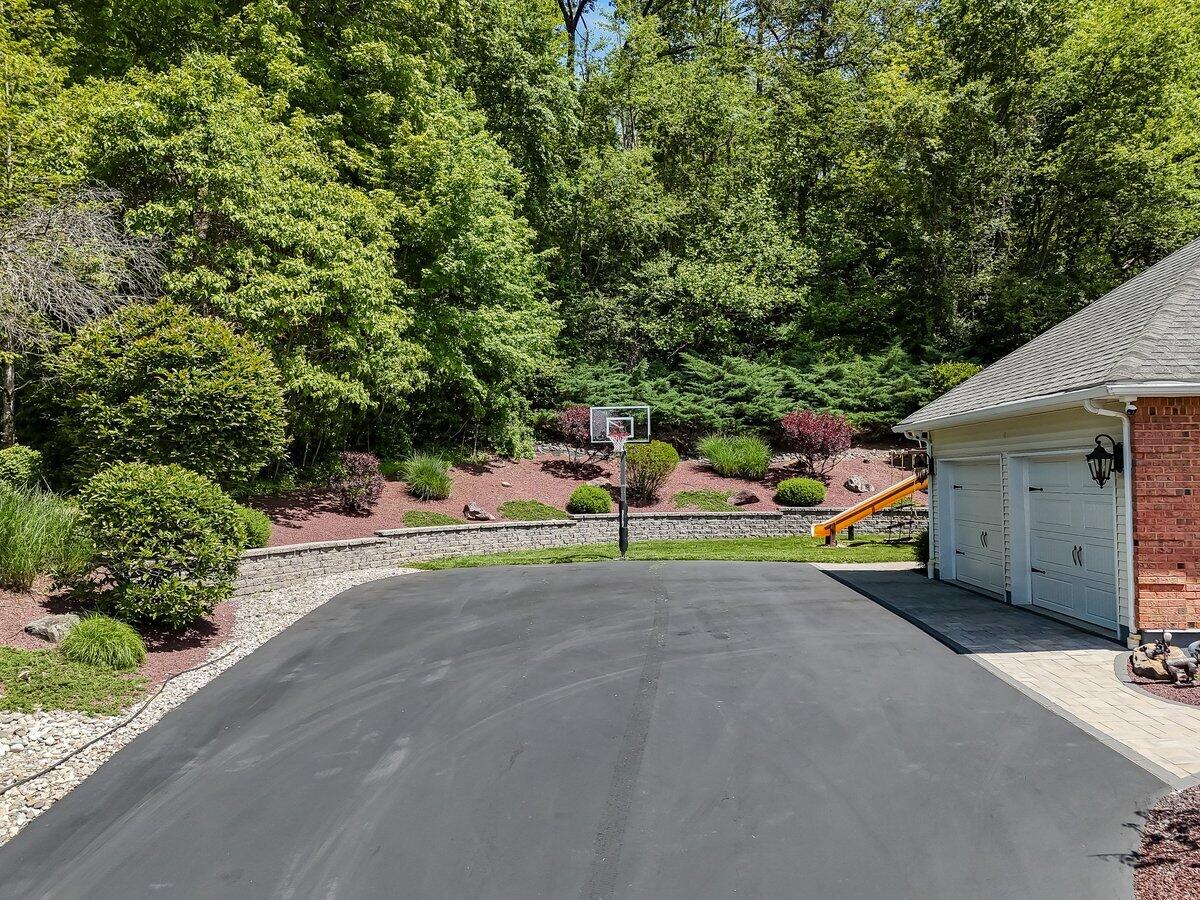 1376 Buck Ridge Drive, Stroudsburg, Pennsylvania image 45