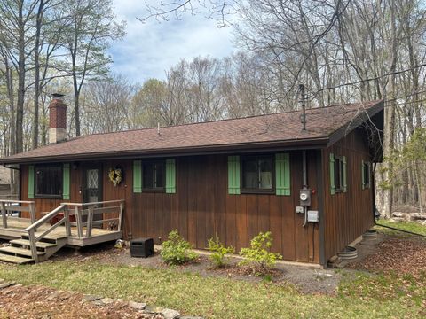 77 Sunset Drive Clifton Township PA 18424
