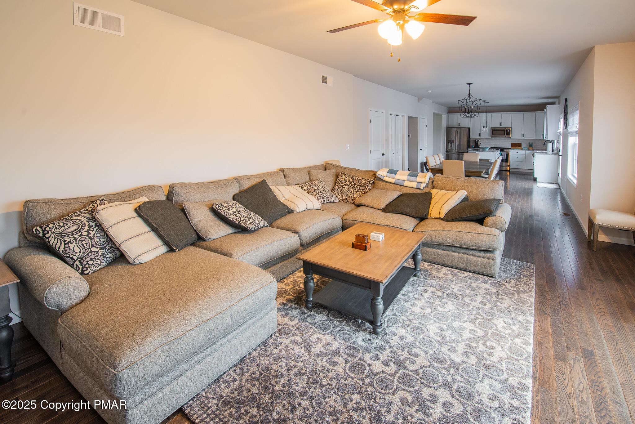 1330 Colony Lane, Pen Argyl, Pennsylvania image 6