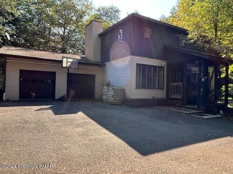 1255 Chandus Way Tobyhanna PA 18466