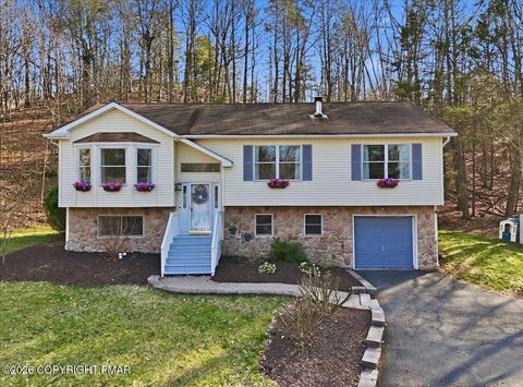 219 Highland Drive Stroudsburg PA 18360