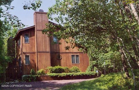 226 Clearview Drive Long Pond PA 18334