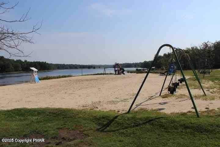 Penn Forest Drive, Albrightsville, Pennsylvania image 9