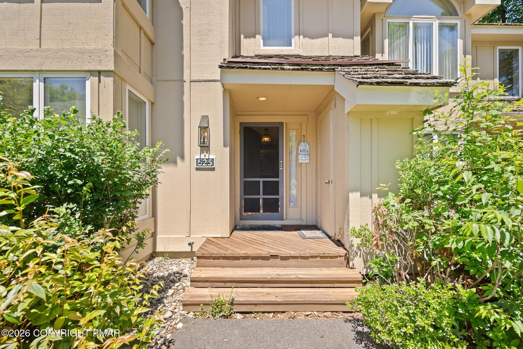 525 Rondaxe Lane