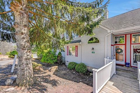 162 Laurelwoods Drive Lake Harmony PA 18624