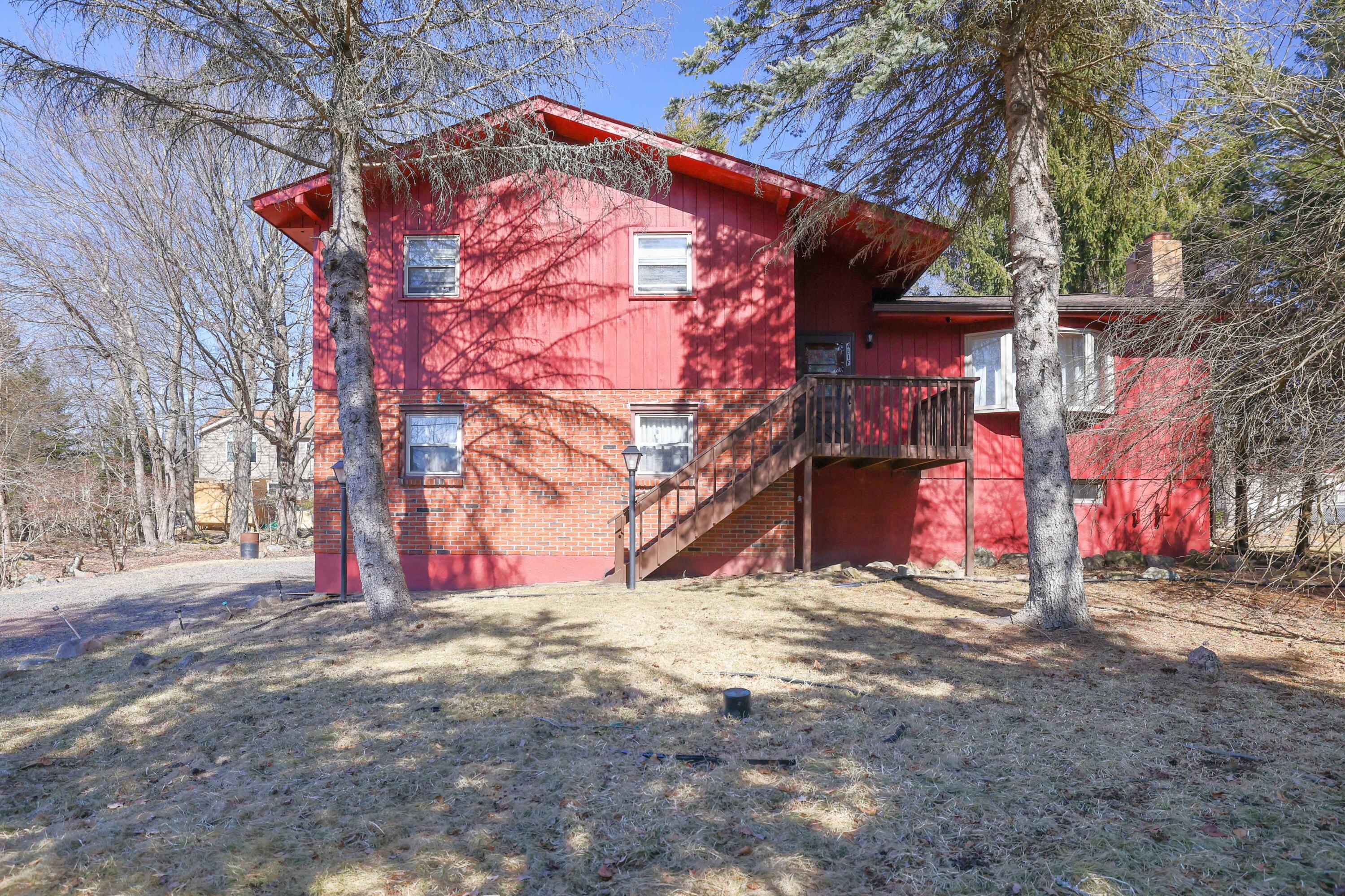 6509 Runnymead Lane, Tobyhanna, Pennsylvania image 1