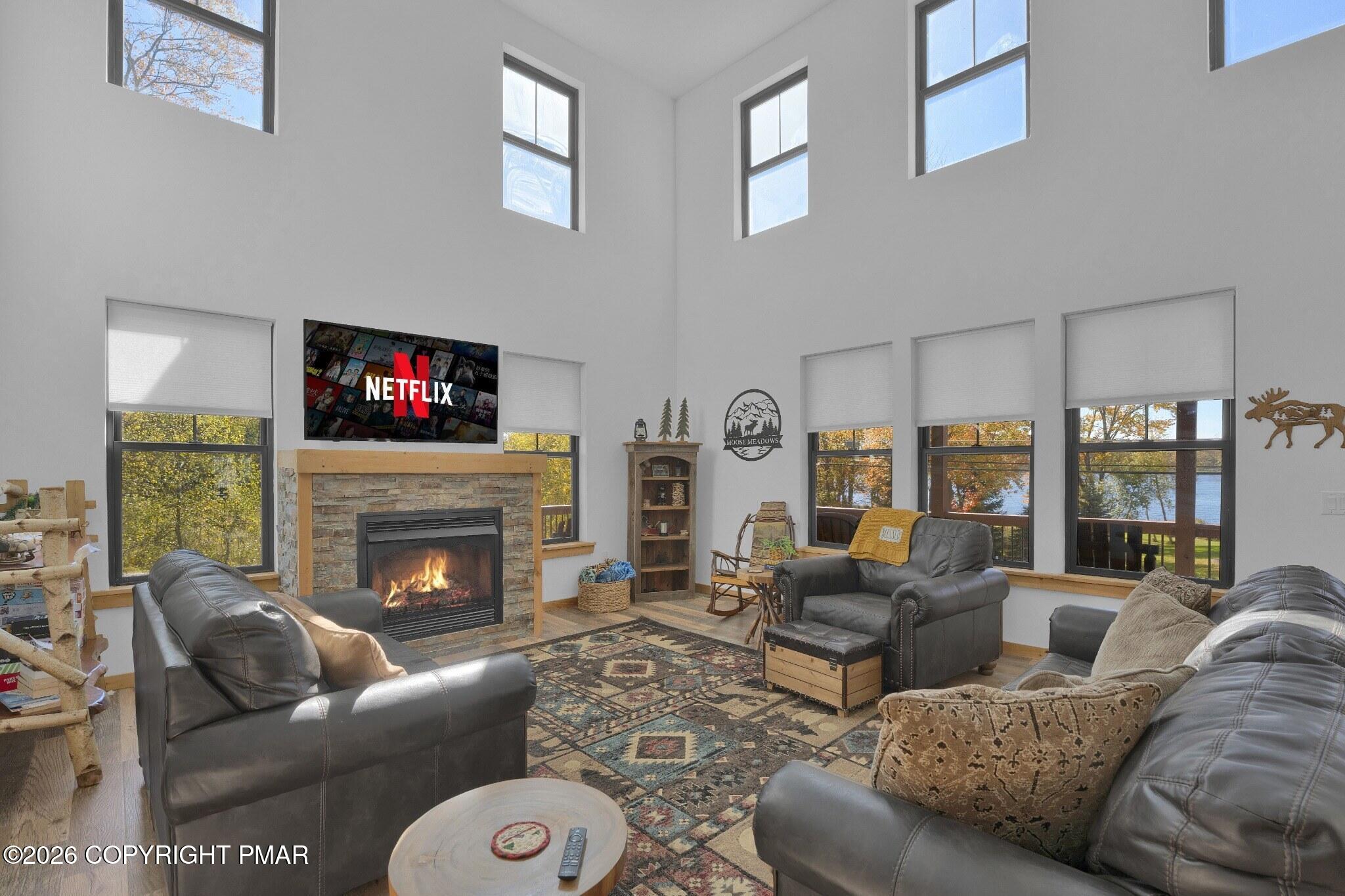 7669 Lake Shore Drive