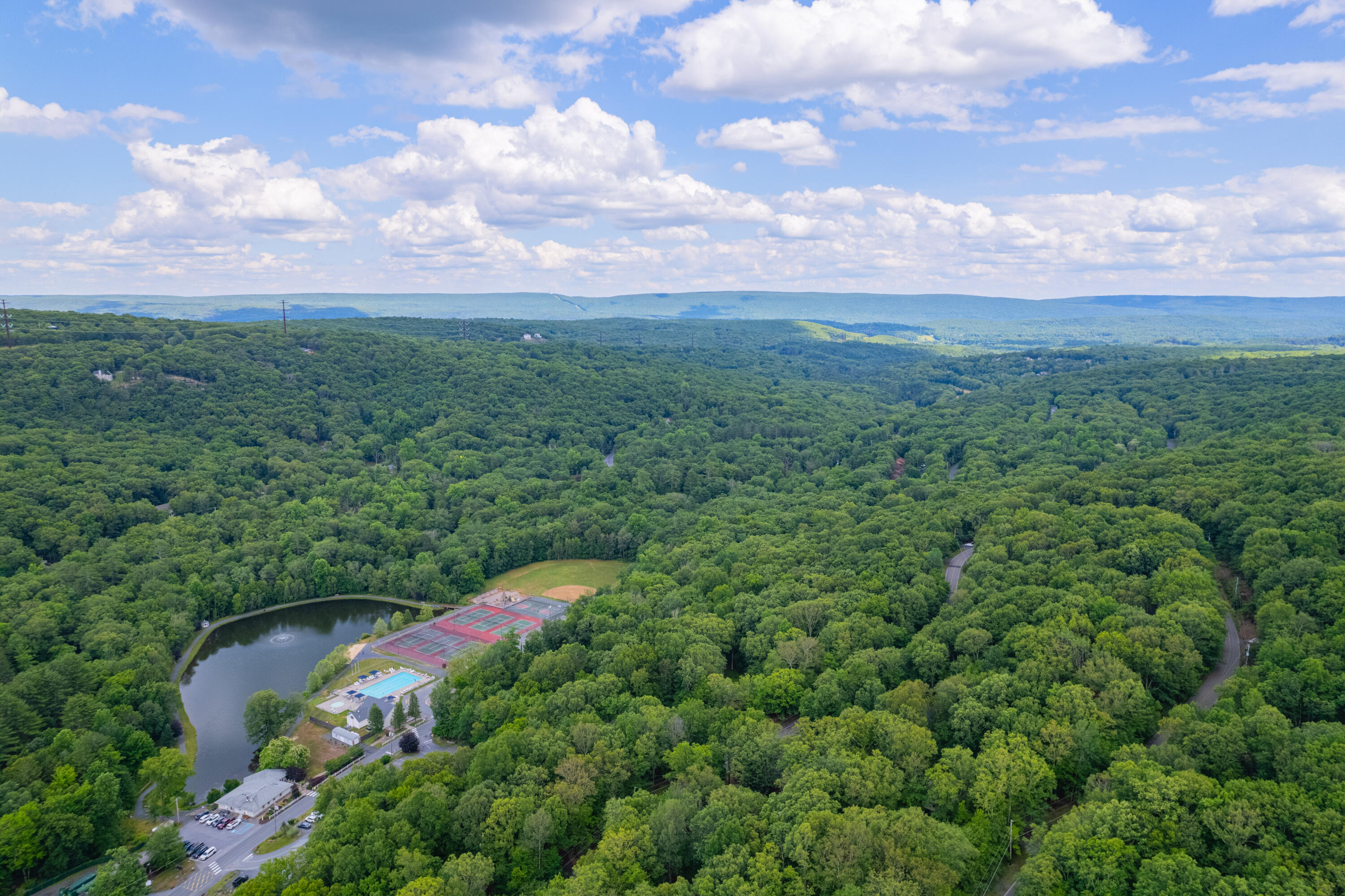 1152 Lancaster Drive, Bushkill, Pennsylvania image 32