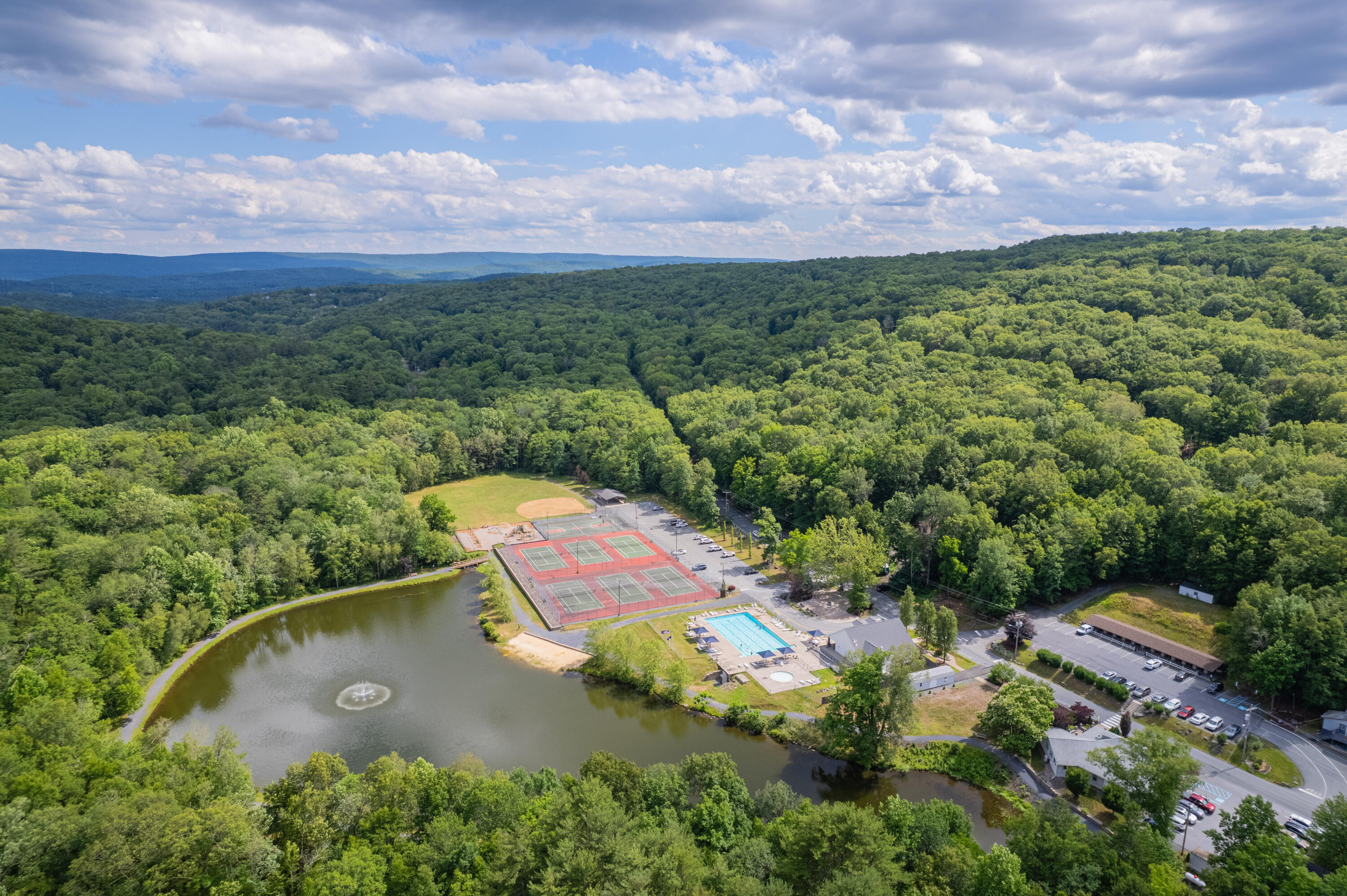 1152 Lancaster Drive, Bushkill, Pennsylvania image 31