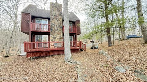 Homes For Sale - 5933 Decker Road<br/> Bushkill, PA 18324