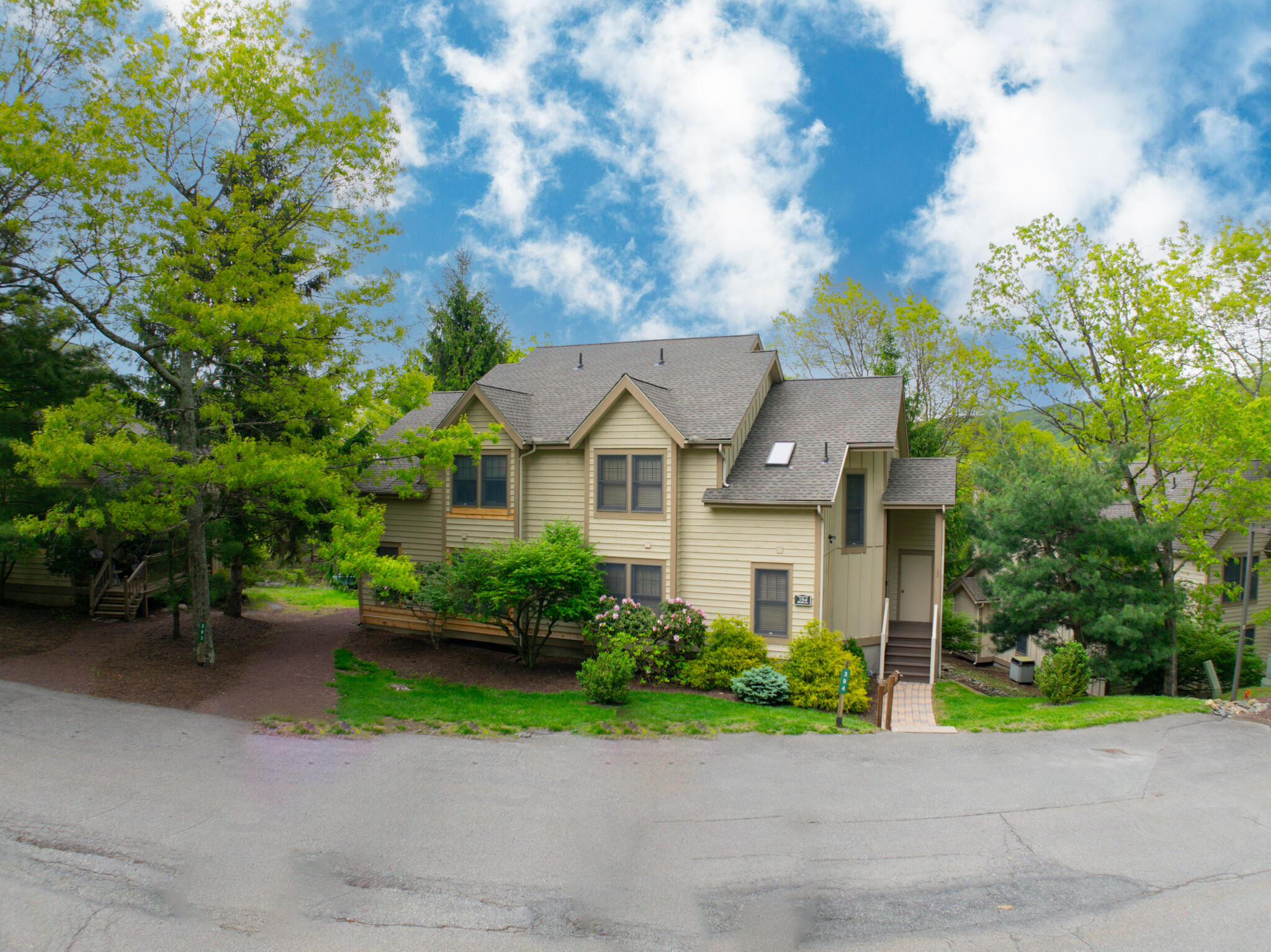 393 Vista Drive, Tannersville, Pennsylvania image 3