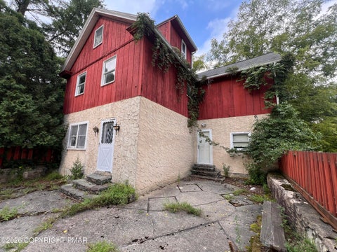 Homes For Sale - 268 Laurel Lake Road<br/> Bartonsville, PA 18321