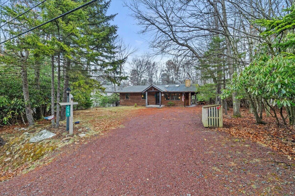 259 Tanglewood Drive, Pocono Pines, Pennsylvania image 3