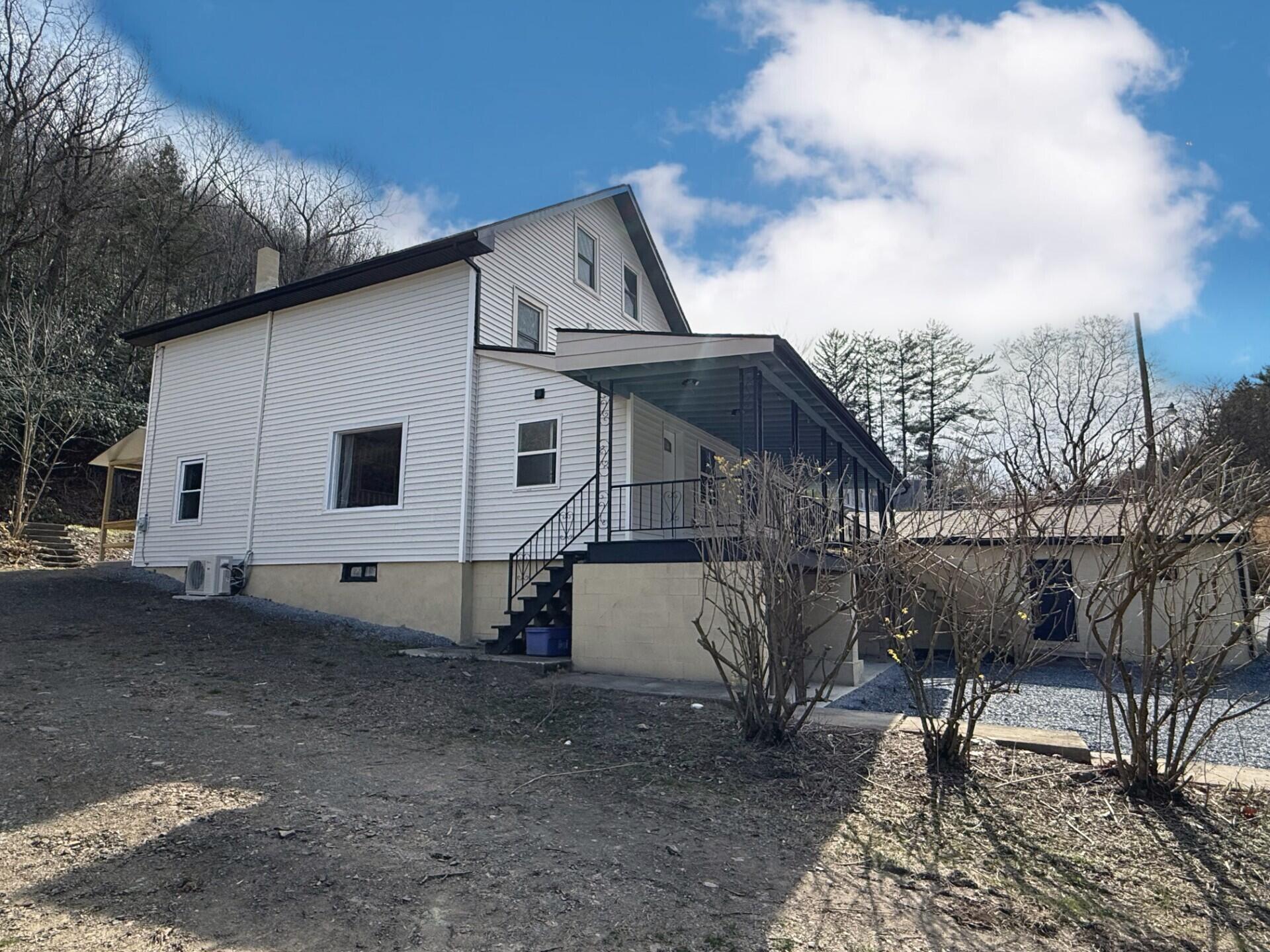 90 Packerton Dam Drive, Lehighton, Pennsylvania image 2