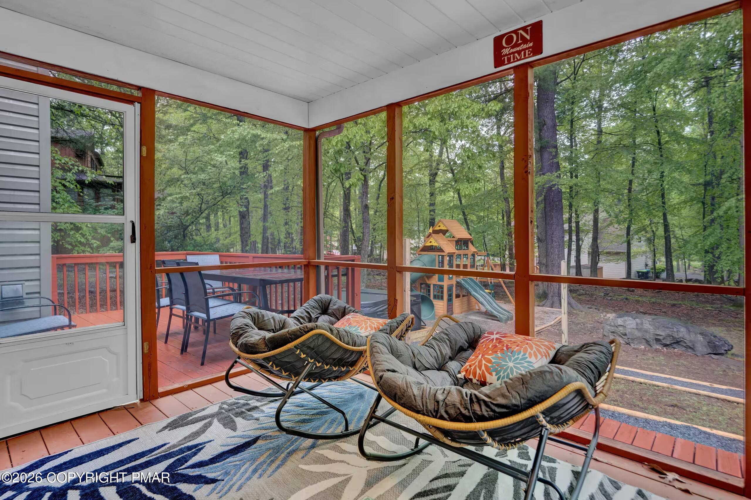 3156 Greenbriar Drive