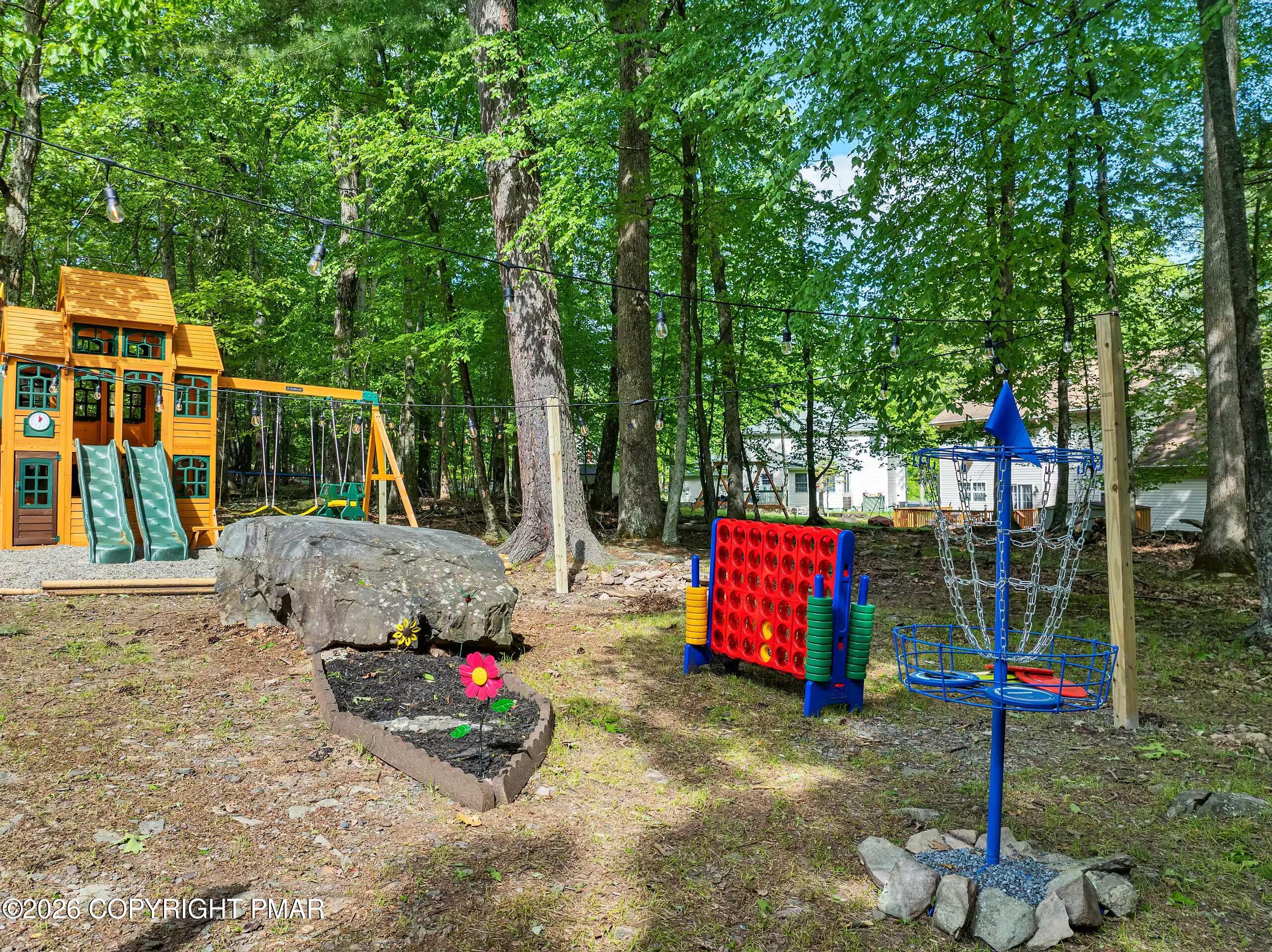 3156 Greenbriar Drive