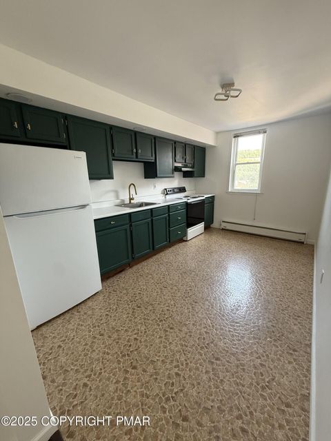 Homes For Rent - 132 E Main Street #3A<br/> Girardville, PA 17935