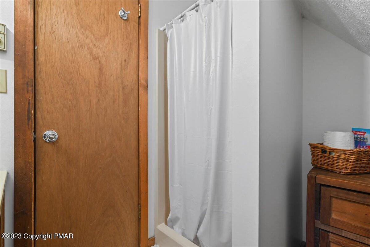 250 Brentwood Drive, Bushkill, Pennsylvania image 29