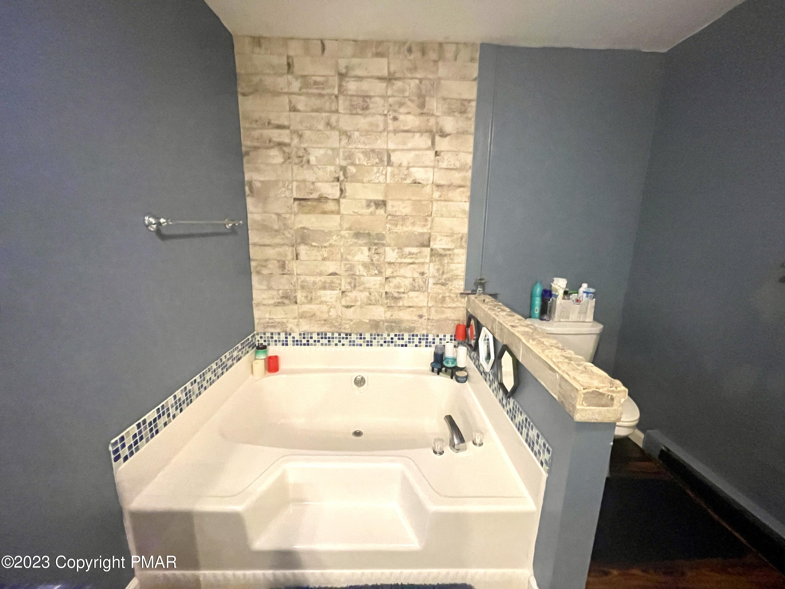 9523 Jasmine Drive, Tobyhanna, Pennsylvania image 19