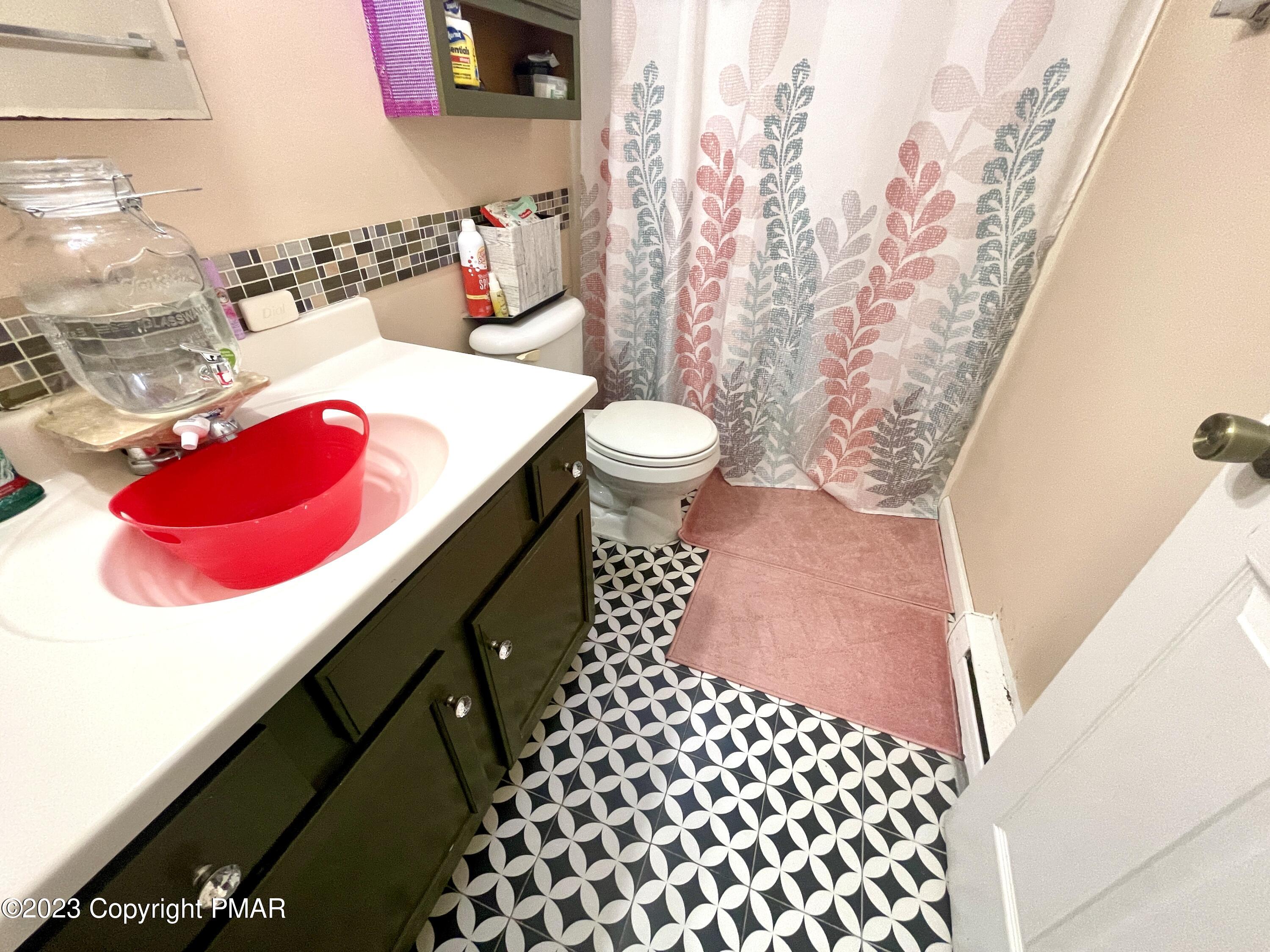 9523 Jasmine Drive, Tobyhanna, Pennsylvania image 25