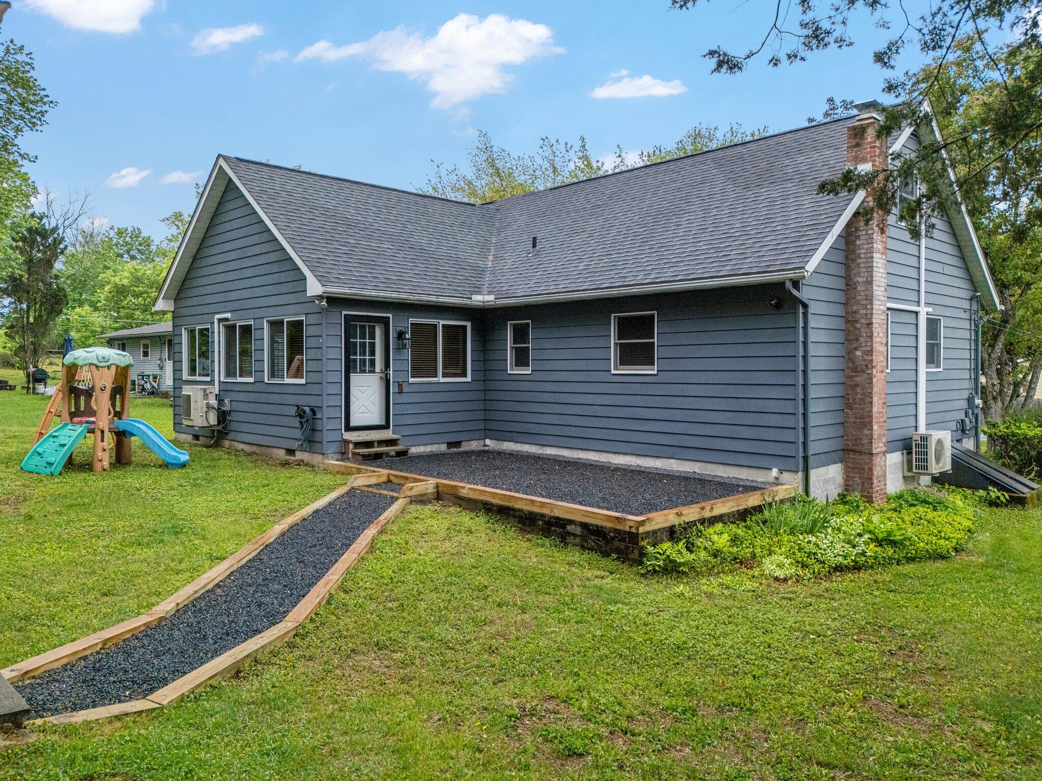 596 Chestnut Street, East Stroudsburg, Pennsylvania image 5
