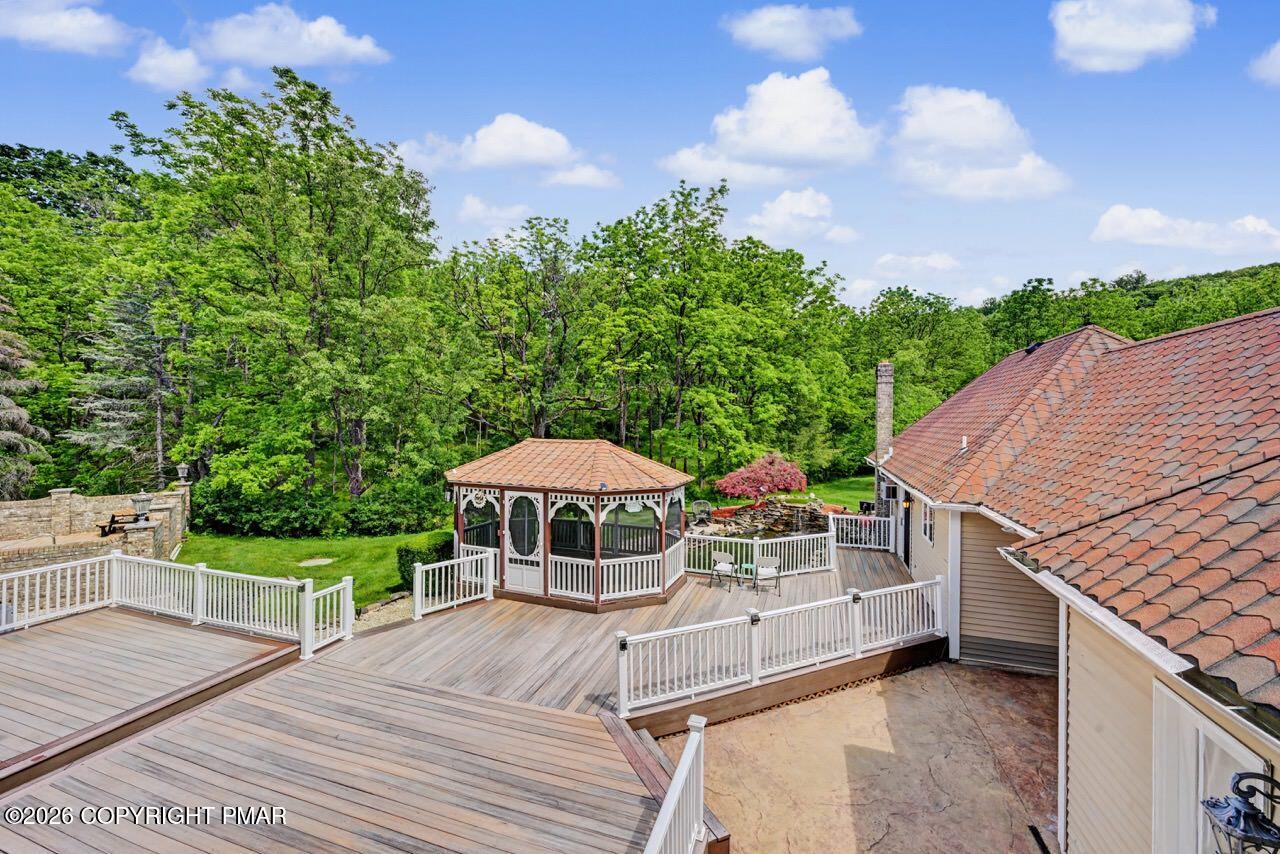 2134 Fox Run Rd, Stroudsburg, PA, 18360, USA, 6 Bedrooms Bedrooms, ,6 BathroomsBathrooms,Residential,Active,2134 Fox Run Rd,PM-141896