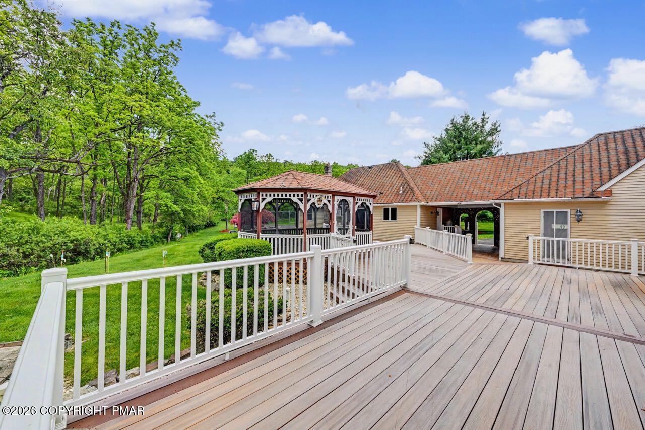 2134 Fox Run Rd, Stroudsburg, PA, 18360, USA, 6 Bedrooms Bedrooms, ,6 BathroomsBathrooms,Residential,Active,2134 Fox Run Rd,PM-141896