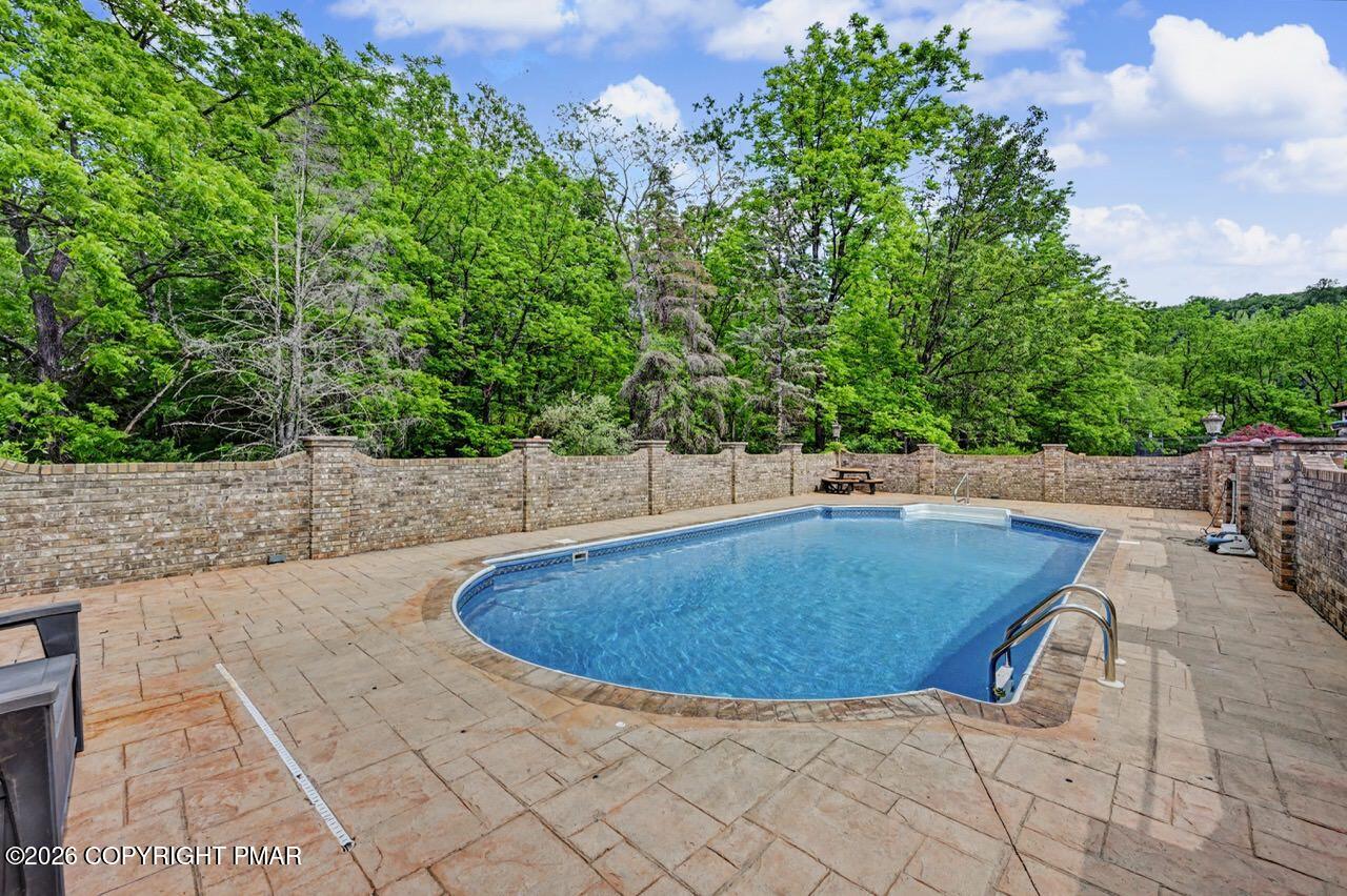 2134 Fox Run Rd, Stroudsburg, PA, 18360, USA, 6 Bedrooms Bedrooms, ,6 BathroomsBathrooms,Residential,Active,2134 Fox Run Rd,PM-141896