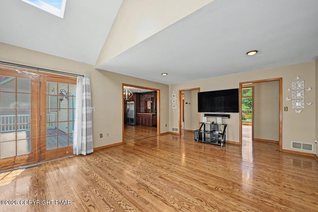 2134 Fox Run Rd, Stroudsburg, PA, 18360, USA, 6 Bedrooms Bedrooms, ,6 BathroomsBathrooms,Residential,Active,2134 Fox Run Rd,PM-141896