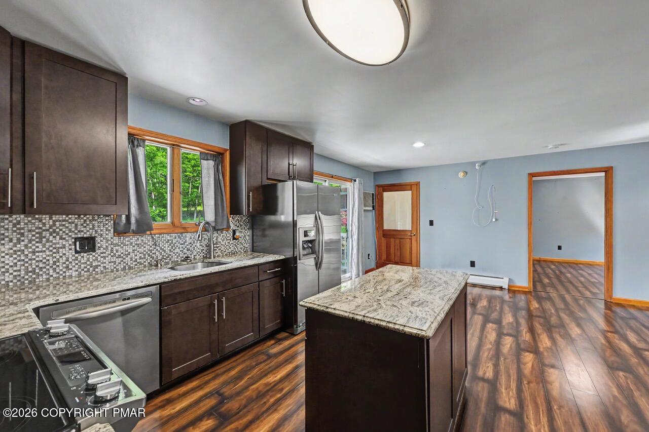 2134 Fox Run Rd, Stroudsburg, PA, 18360, USA, 6 Bedrooms Bedrooms, ,6 BathroomsBathrooms,Residential,Active,2134 Fox Run Rd,PM-141896