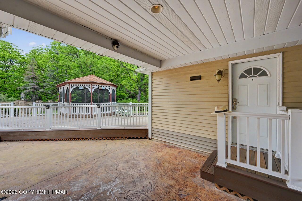 2134 Fox Run Rd, Stroudsburg, PA, 18360, USA, 6 Bedrooms Bedrooms, ,6 BathroomsBathrooms,Residential,Active,2134 Fox Run Rd,PM-141896
