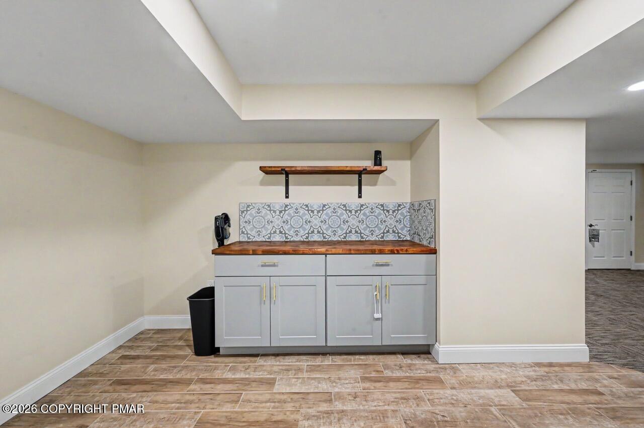 2134 Fox Run Rd, Stroudsburg, PA, 18360, USA, 6 Bedrooms Bedrooms, ,6 BathroomsBathrooms,Residential,Active,2134 Fox Run Rd,PM-141896