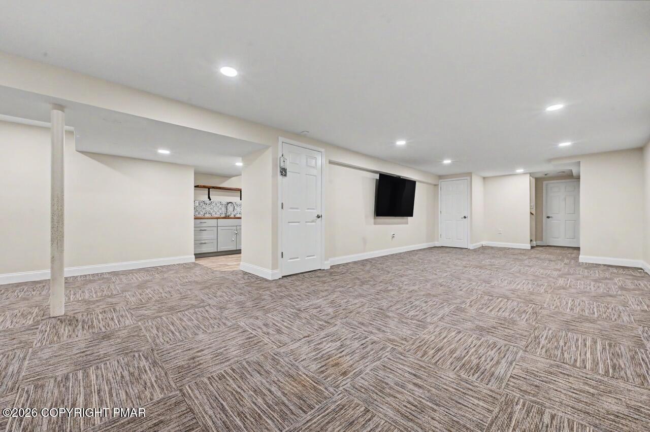 2134 Fox Run Rd, Stroudsburg, PA, 18360, USA, 6 Bedrooms Bedrooms, ,6 BathroomsBathrooms,Residential,Active,2134 Fox Run Rd,PM-141896
