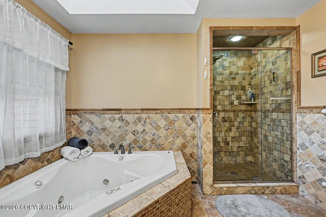 2134 Fox Run Rd, Stroudsburg, PA, 18360, USA, 6 Bedrooms Bedrooms, ,6 BathroomsBathrooms,Residential,Active,2134 Fox Run Rd,PM-141896