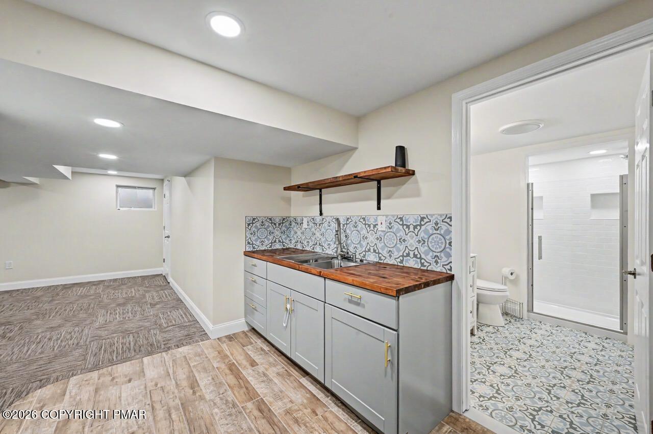 2134 Fox Run Rd, Stroudsburg, PA, 18360, USA, 6 Bedrooms Bedrooms, ,6 BathroomsBathrooms,Residential,Active,2134 Fox Run Rd,PM-141896