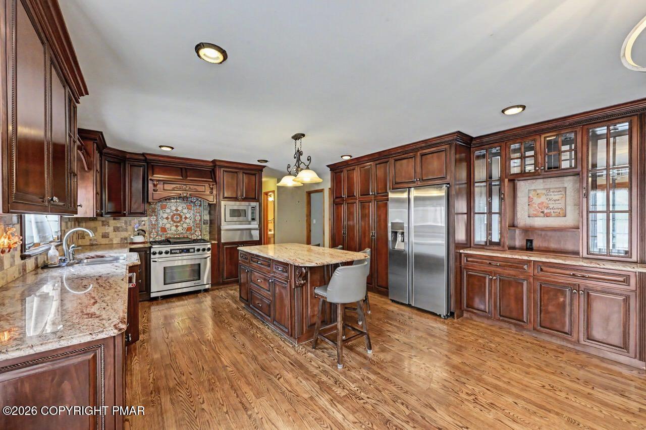 2134 Fox Run Rd, Stroudsburg, PA, 18360, USA, 6 Bedrooms Bedrooms, ,6 BathroomsBathrooms,Residential,Active,2134 Fox Run Rd,PM-141896