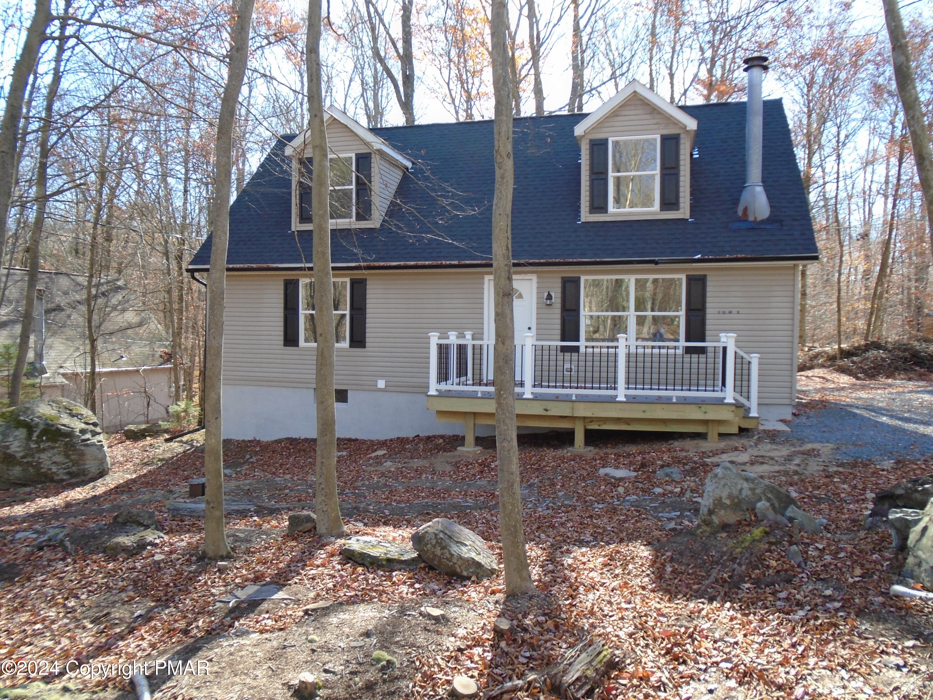 350 Maxatawny Drive, Pocono Lake, Pennsylvania image 1