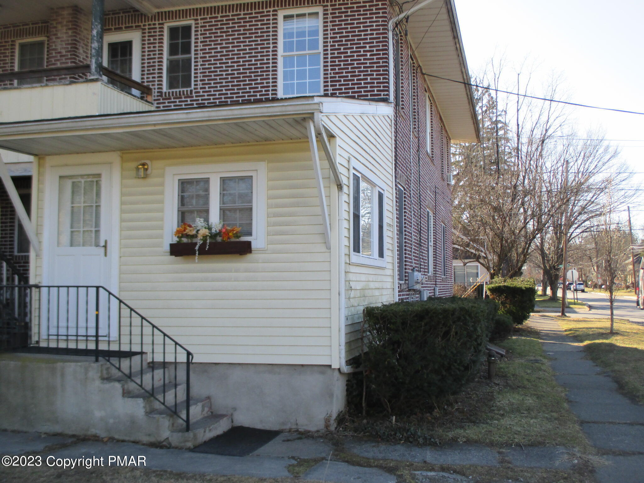 128 Broad Street