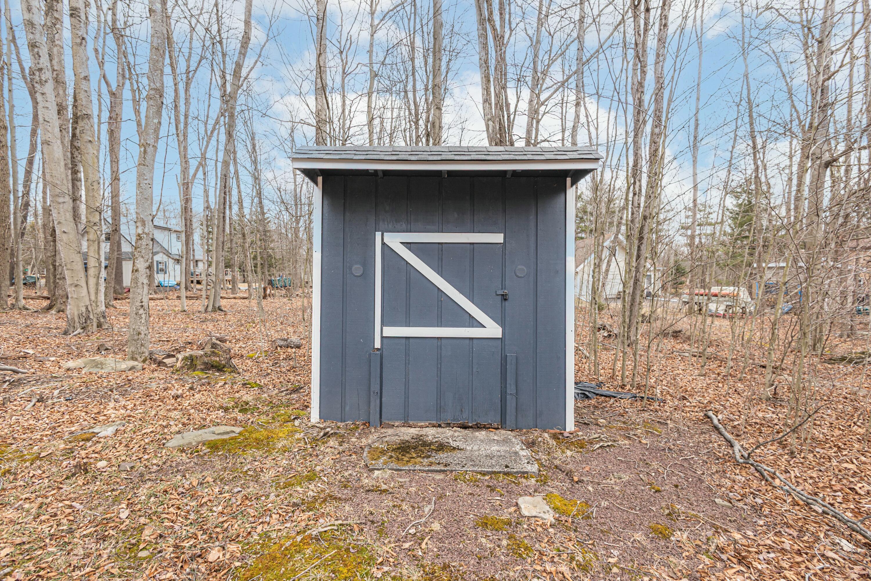 120 Tomhickon Trail Trl, Pocono Lake, Pennsylvania image 17