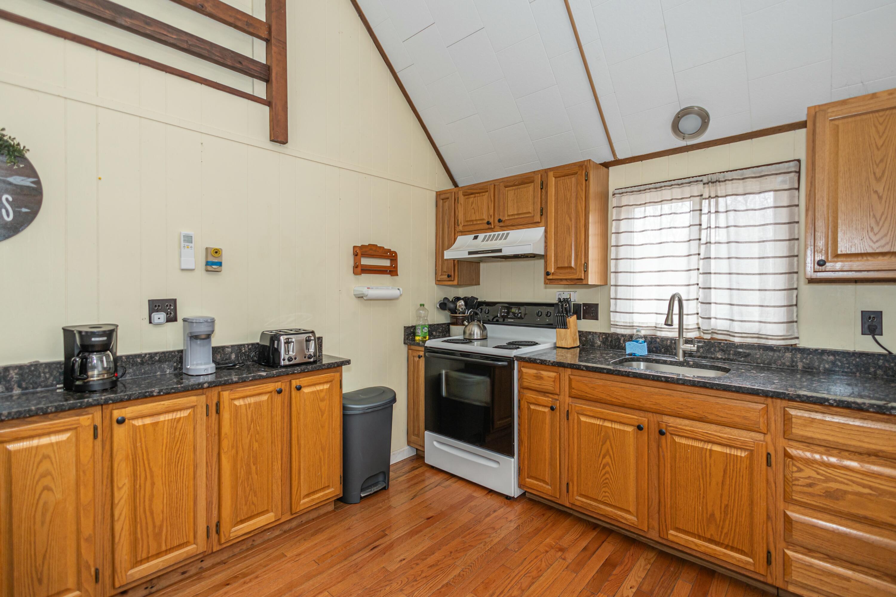 120 Tomhickon Trail Trl, Pocono Lake, Pennsylvania image 3