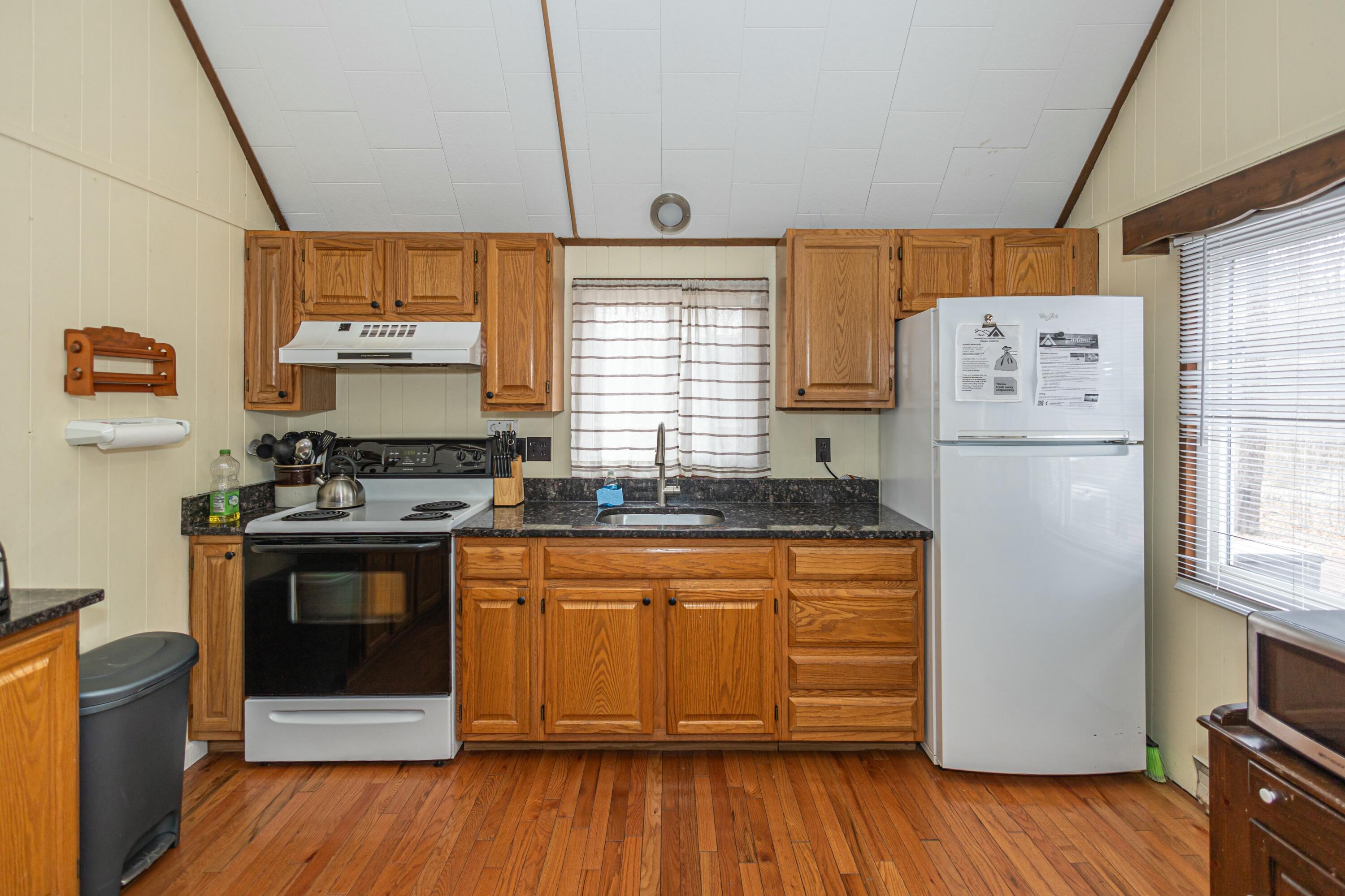 120 Tomhickon Trail Trl, Pocono Lake, Pennsylvania image 8