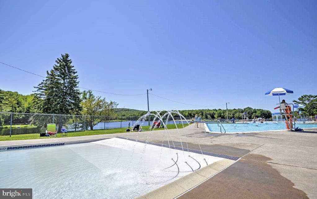 120 Tomhickon Trail Trl, Pocono Lake, Pennsylvania image 39