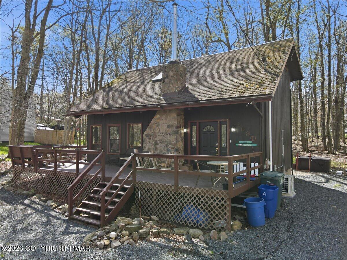 3355 Woodland Drive
