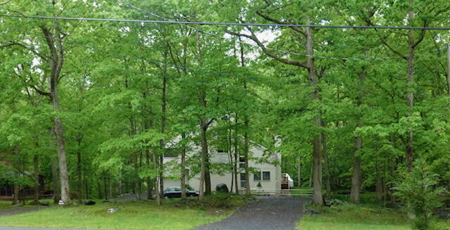 291 Manchester Drive, Bushkill, Pennsylvania image 2
