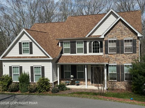 Homes For Sale - 710 Kennedy Court<br/> East Stroudsburg, PA 18301