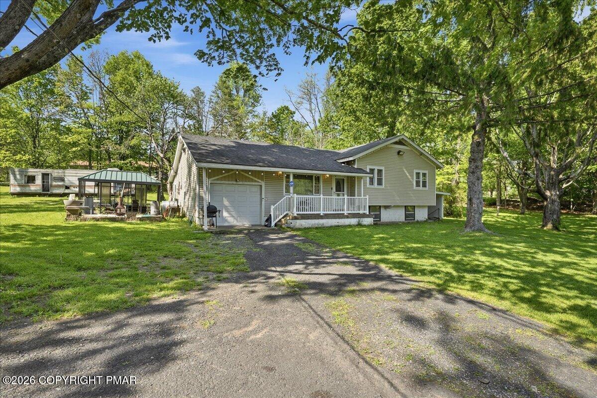 140 Camelback Road N
